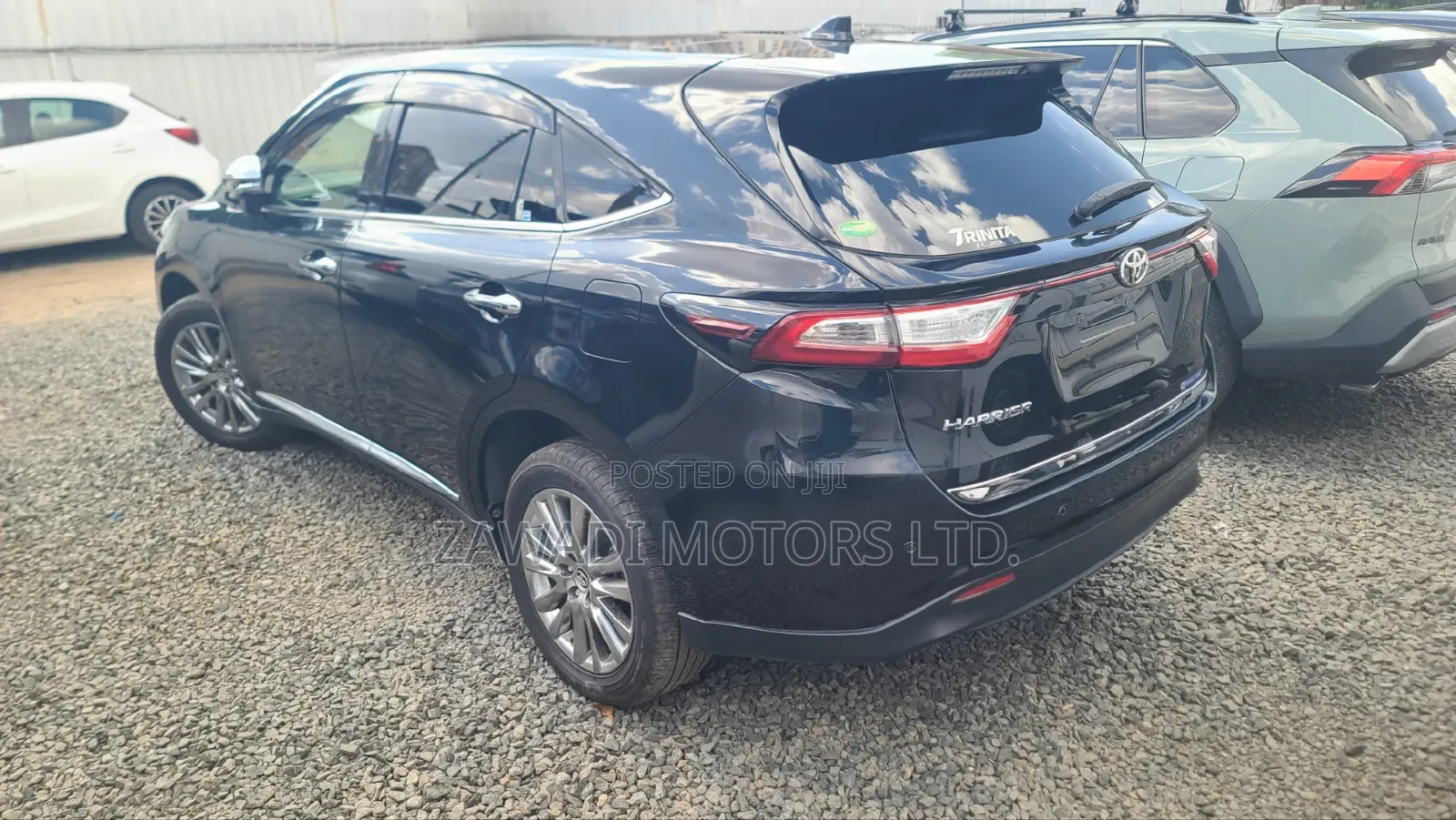 Toyota Harrier 2.0 2019 Black