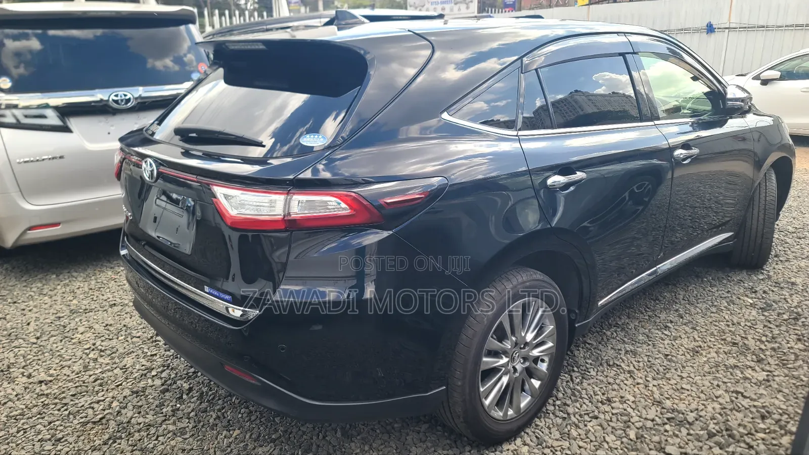 Toyota Harrier 2.0 2019 Black