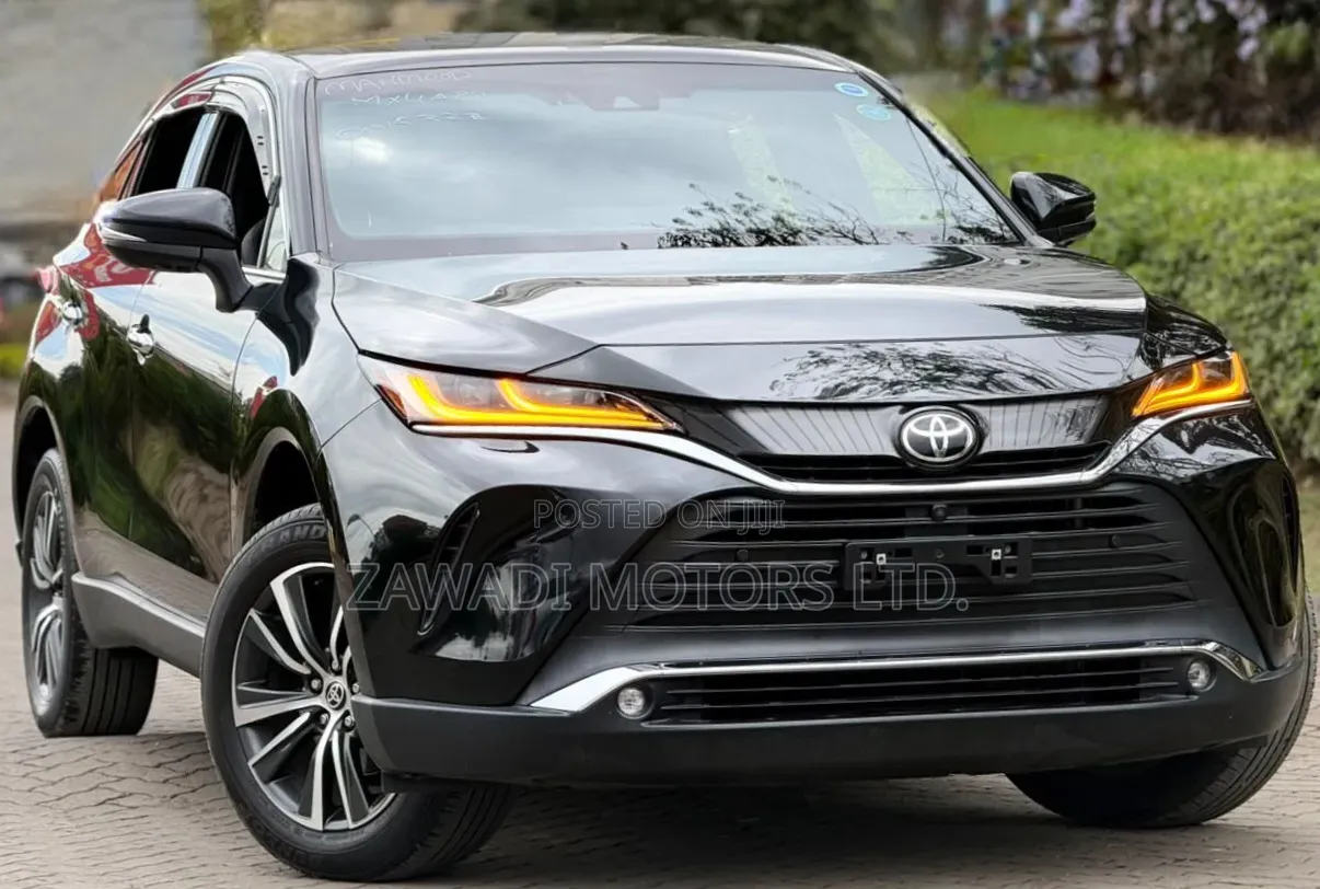 Toyota Harrier 2.0 2020 Black