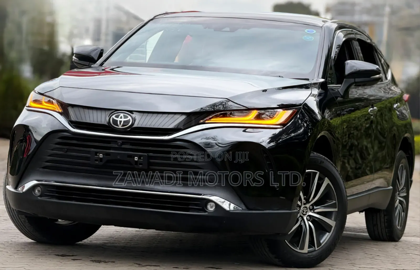 Toyota Harrier 2.0 2020 Black