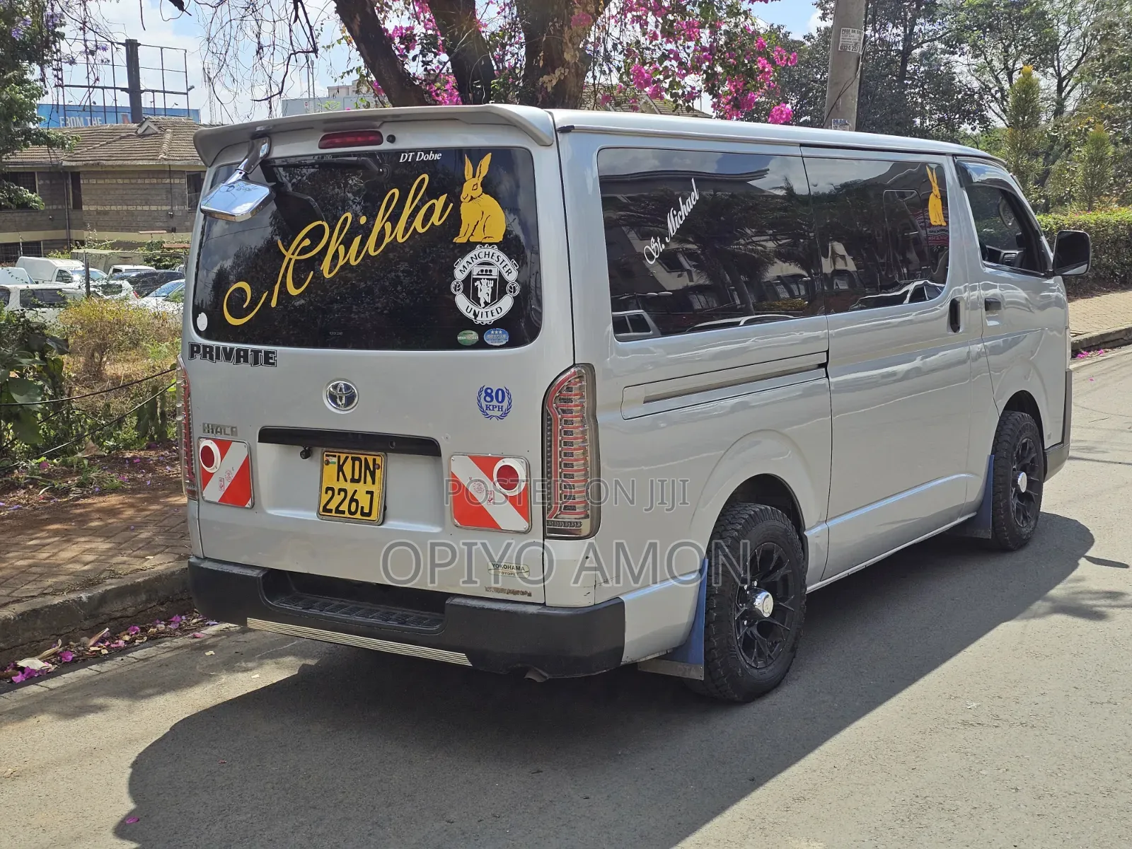 Toyota HiAce 2019 White