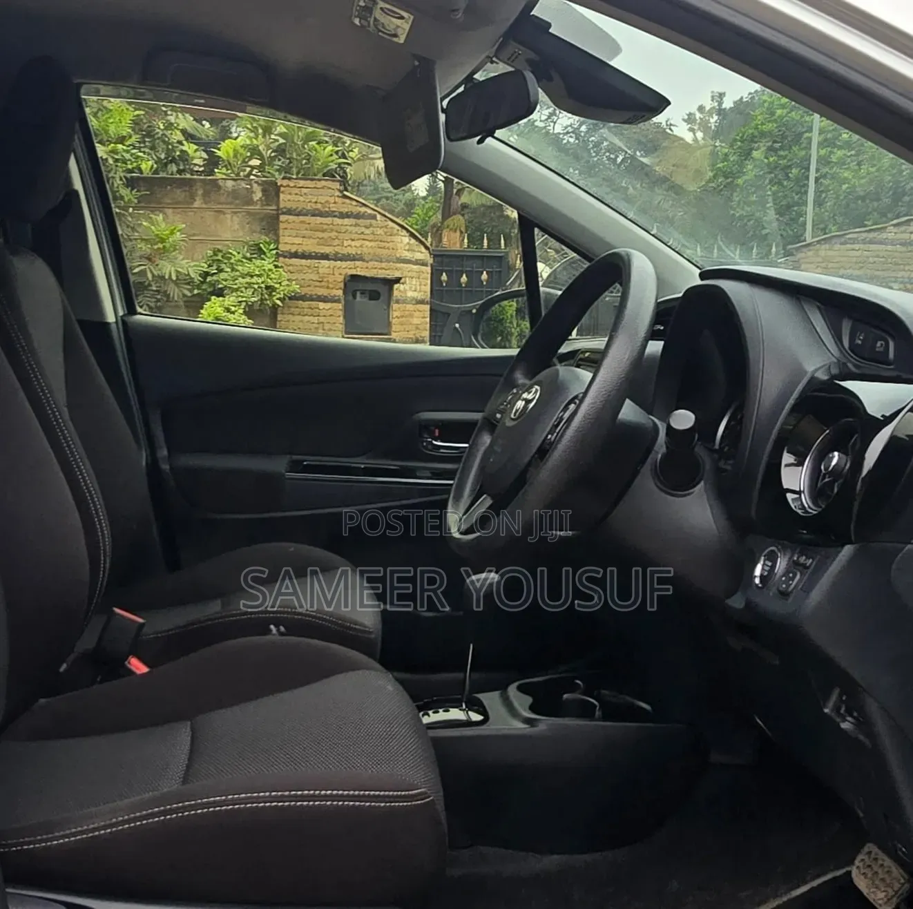 Toyota Vitz 2019 Silver