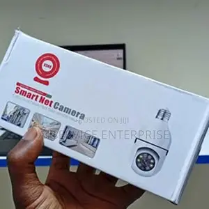 1080p Wireless PTZ Bulb V380 Pro CCTV Camera