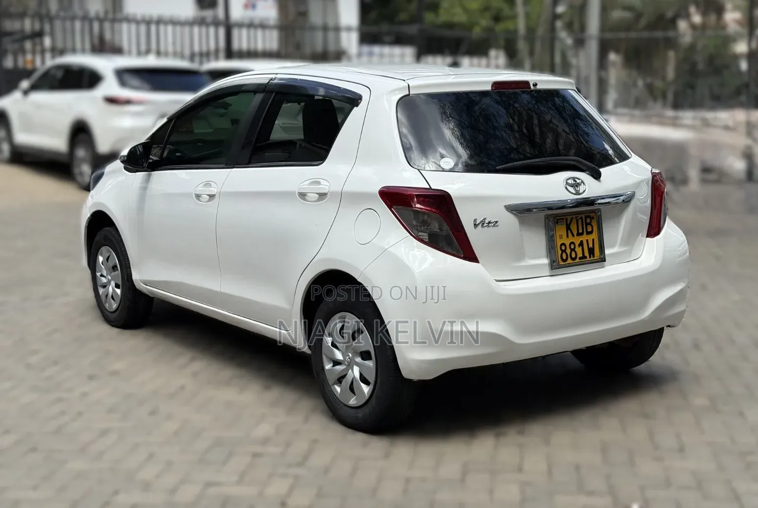 Toyota Vitz 2013 White