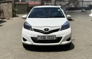 Toyota Vitz 2013 White