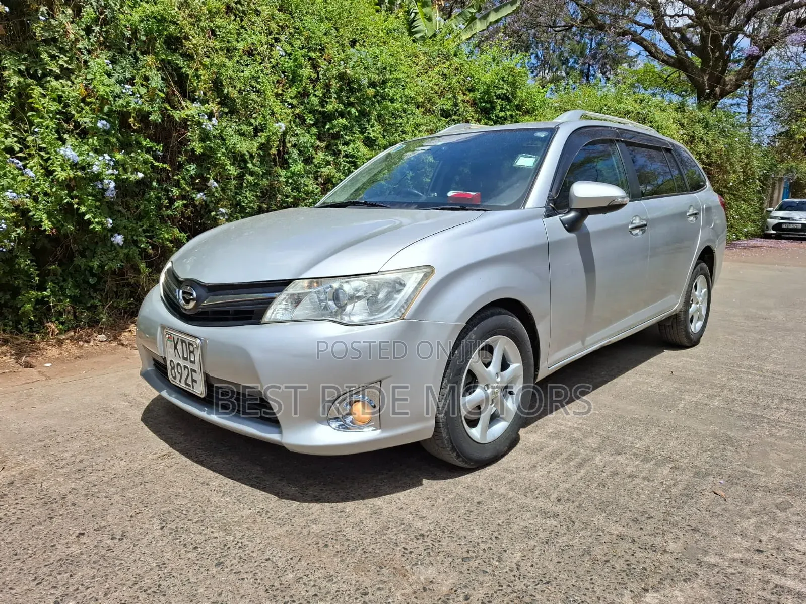 Toyota Corolla Fielder 1.8 Petrol FWD 2013 Silver