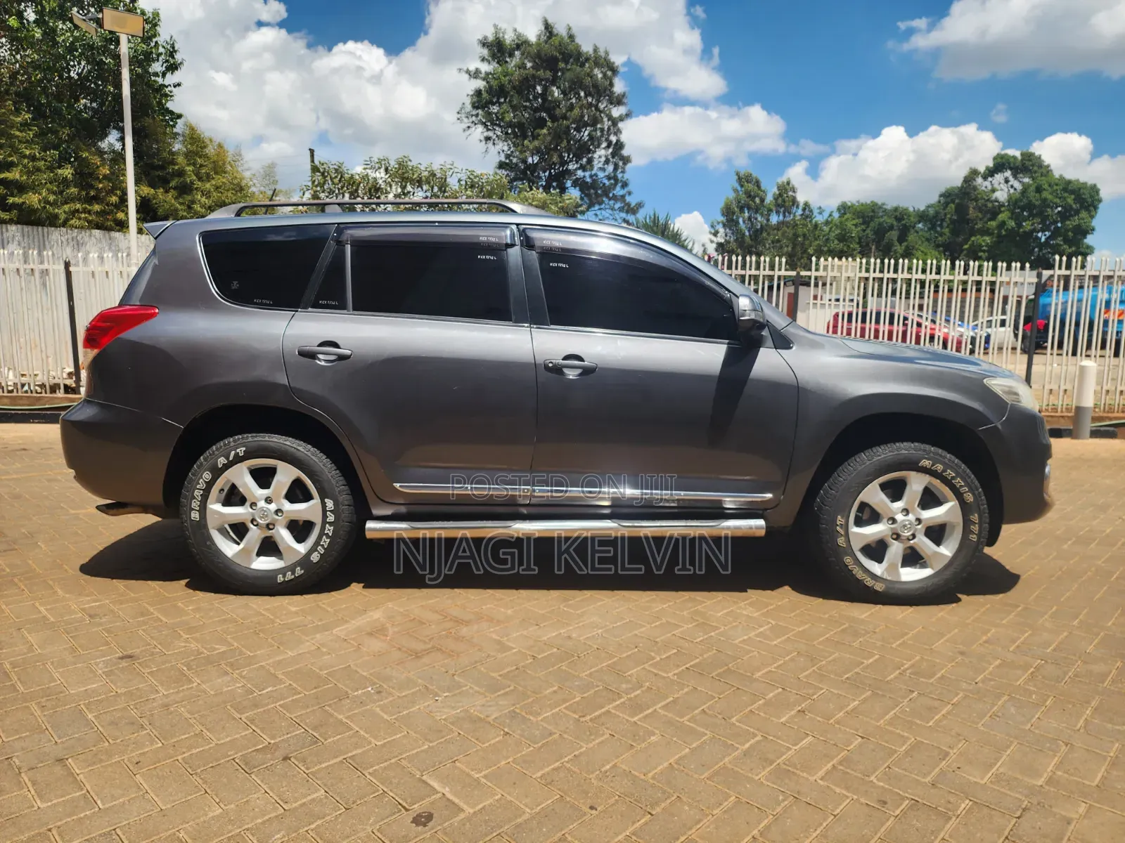 Toyota Vanguard 2012 Gray