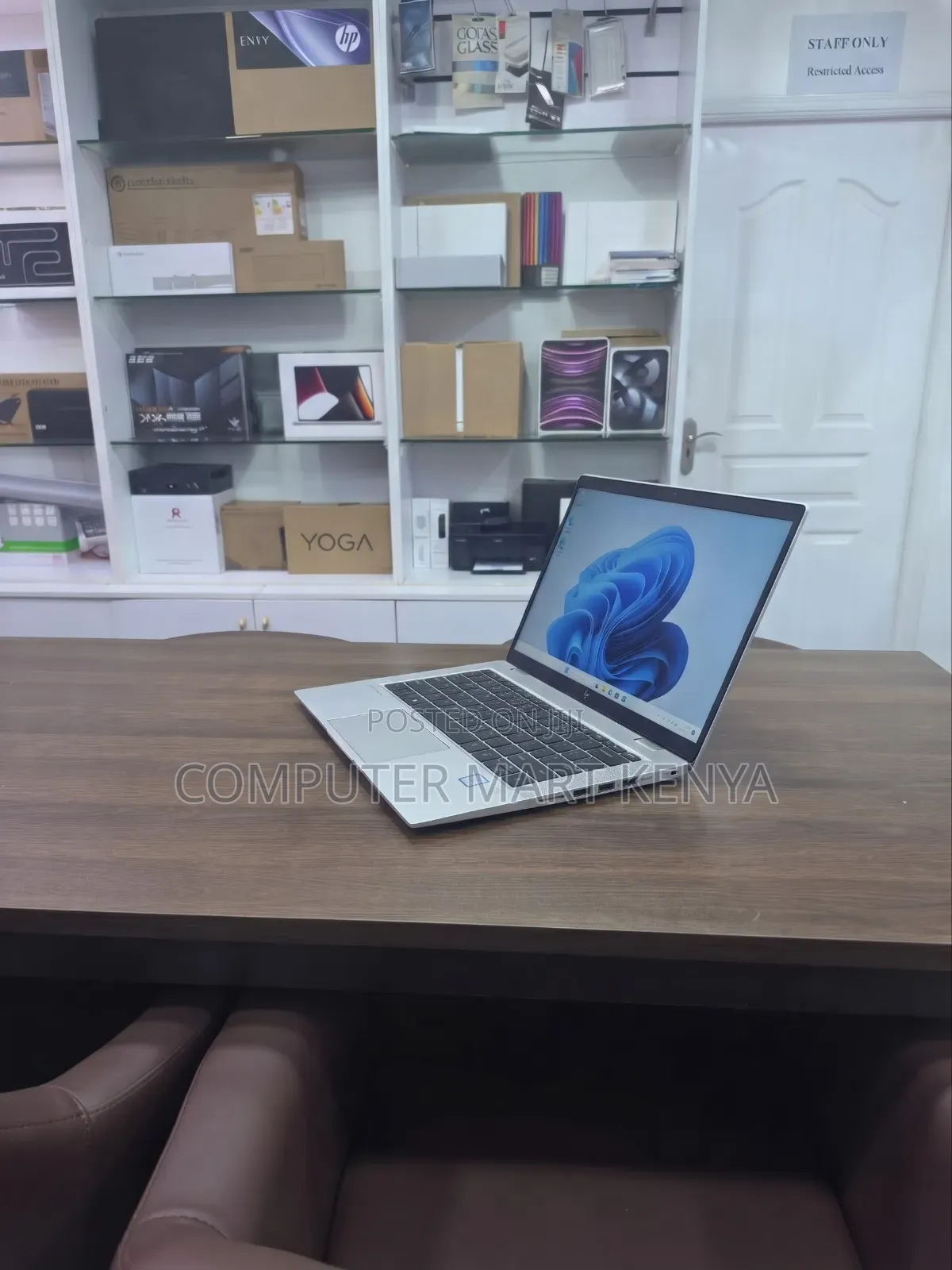Laptop HP EliteBook 1030 8GB Intel Core i7 SSD 256GB