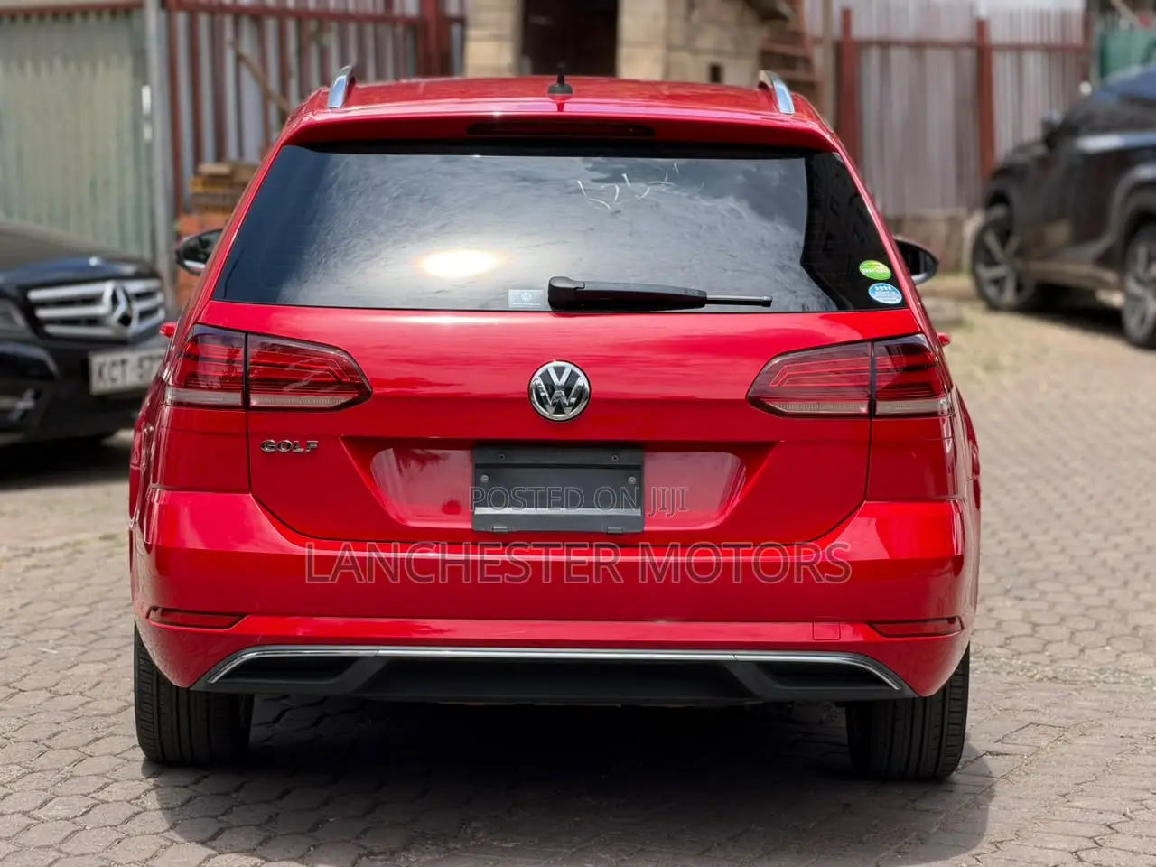Volkswagen Golf Variant 2019 Red