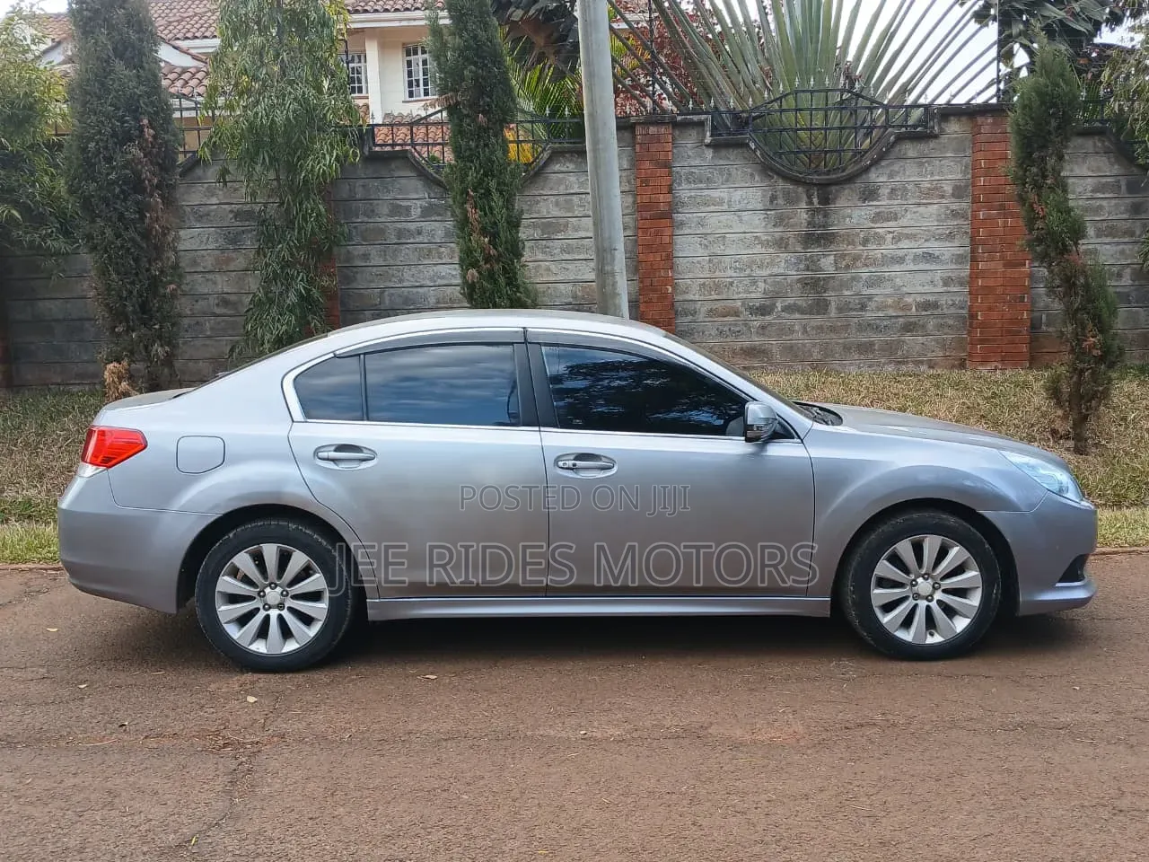 Subaru Legacy 2011 Gray