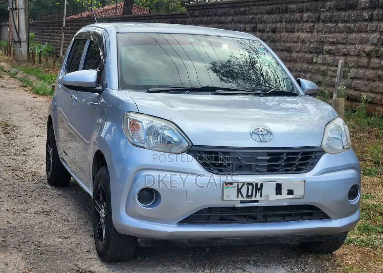 Toyota Passo 2015 Silver