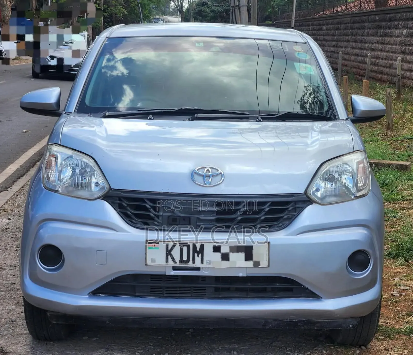 Toyota Passo 2015 Silver