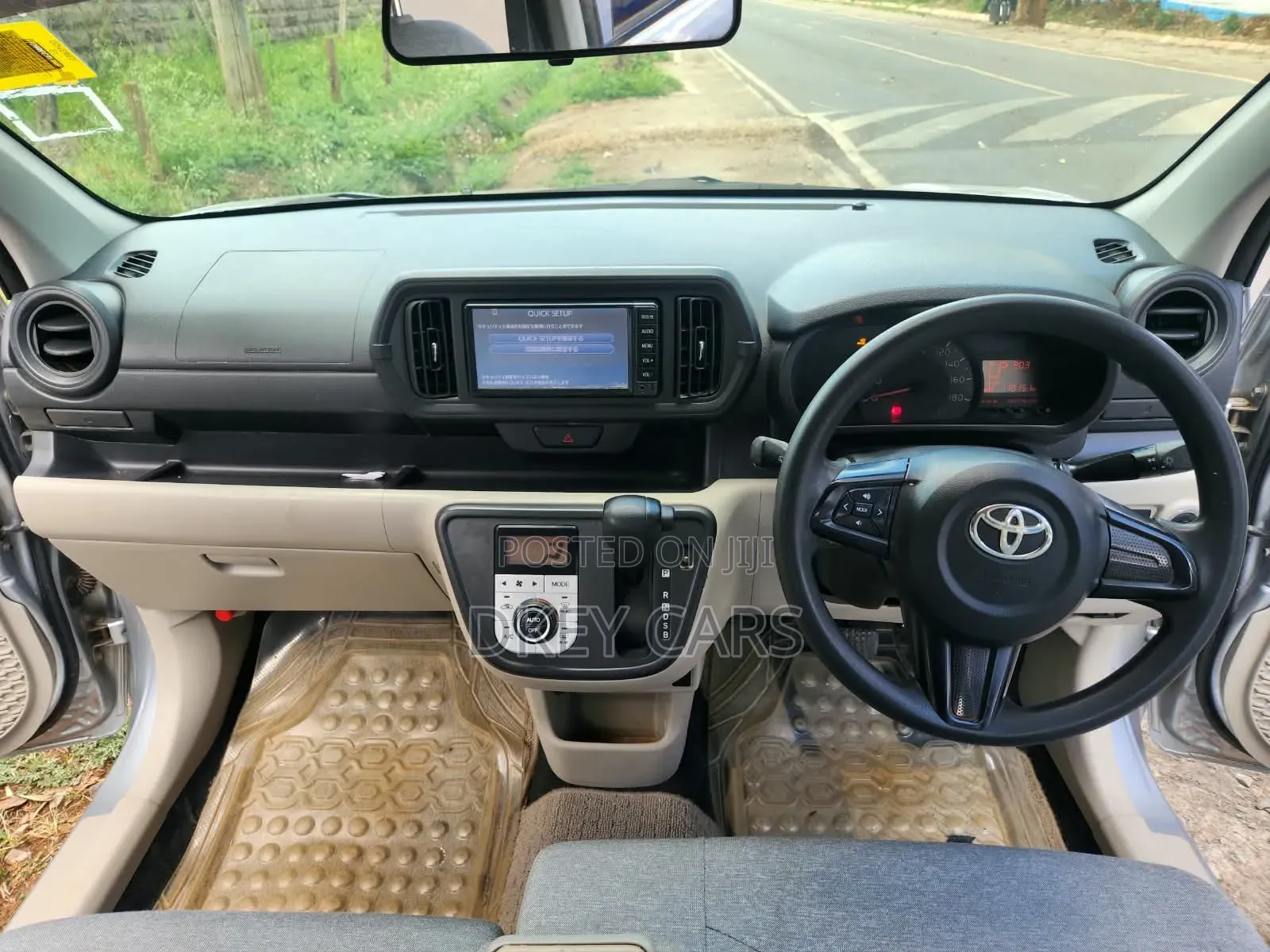 Toyota Passo 2015 Silver