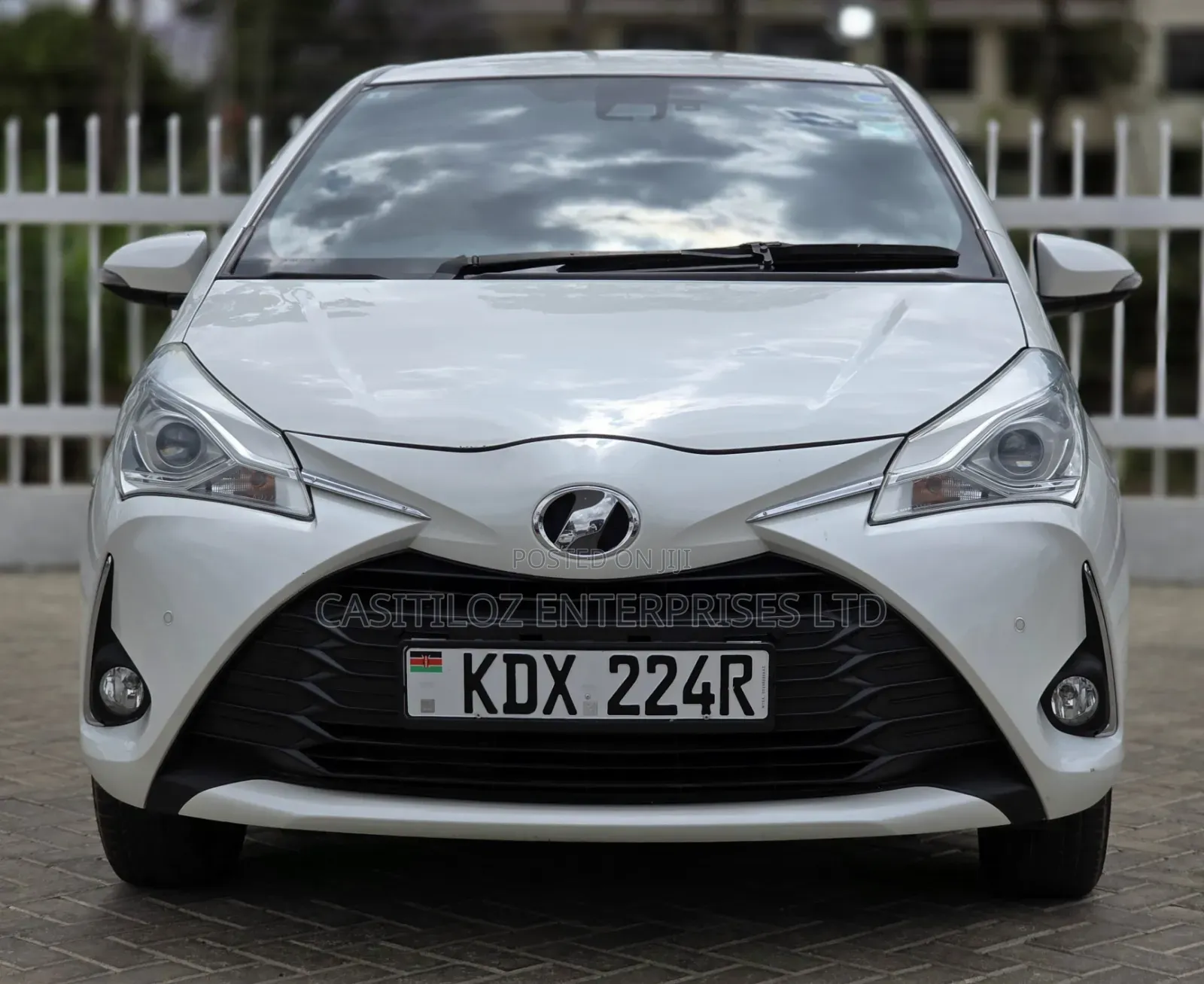 Toyota Vitz 2019 White