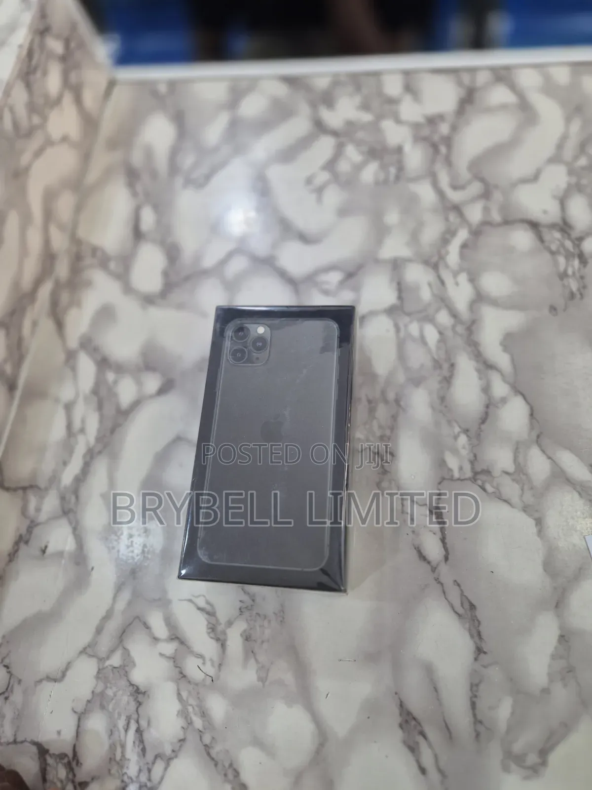 New Apple iPhone 11 Pro Max 256 GB Green