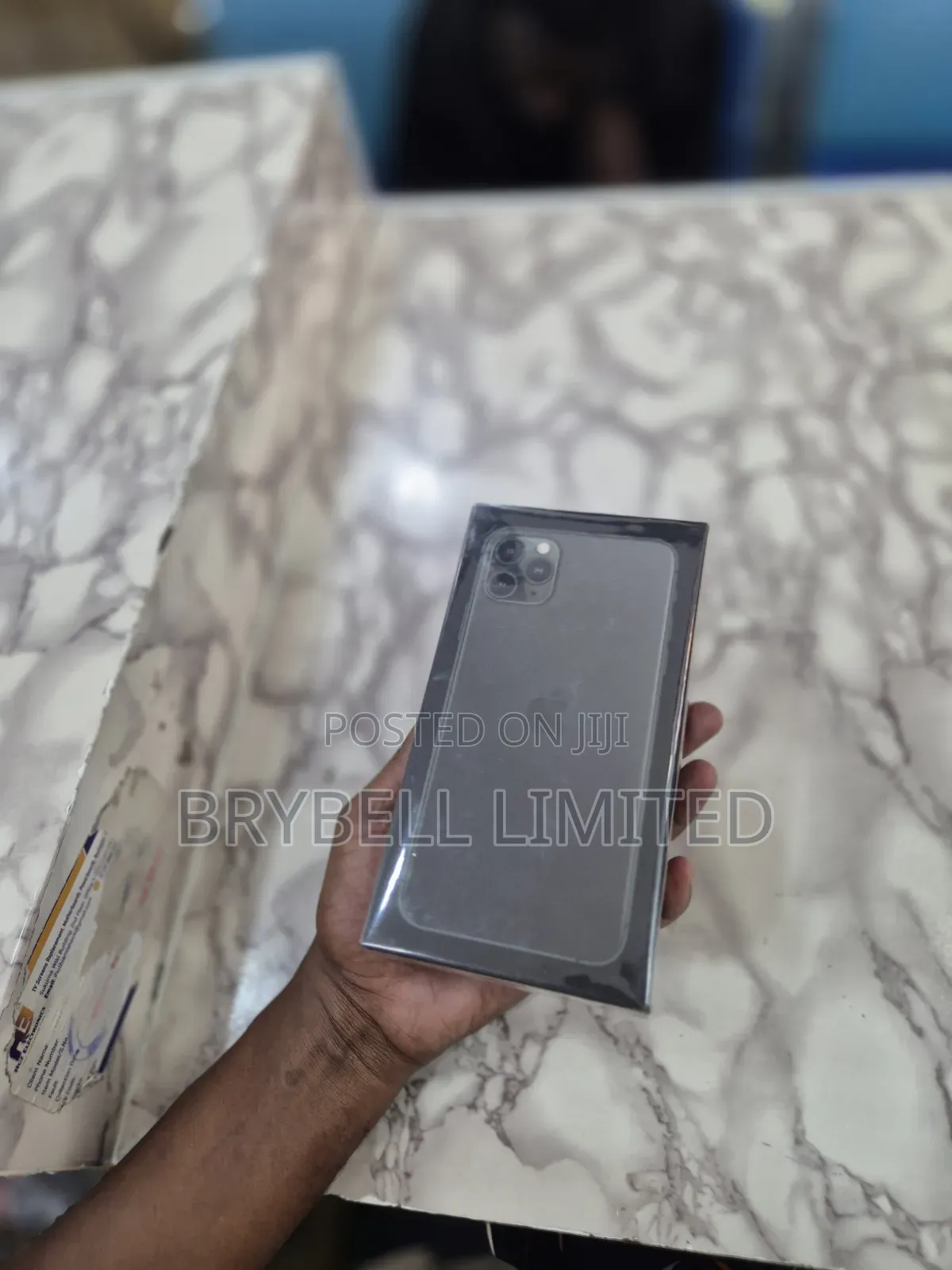New Apple iPhone 11 Pro Max 256 GB Green
