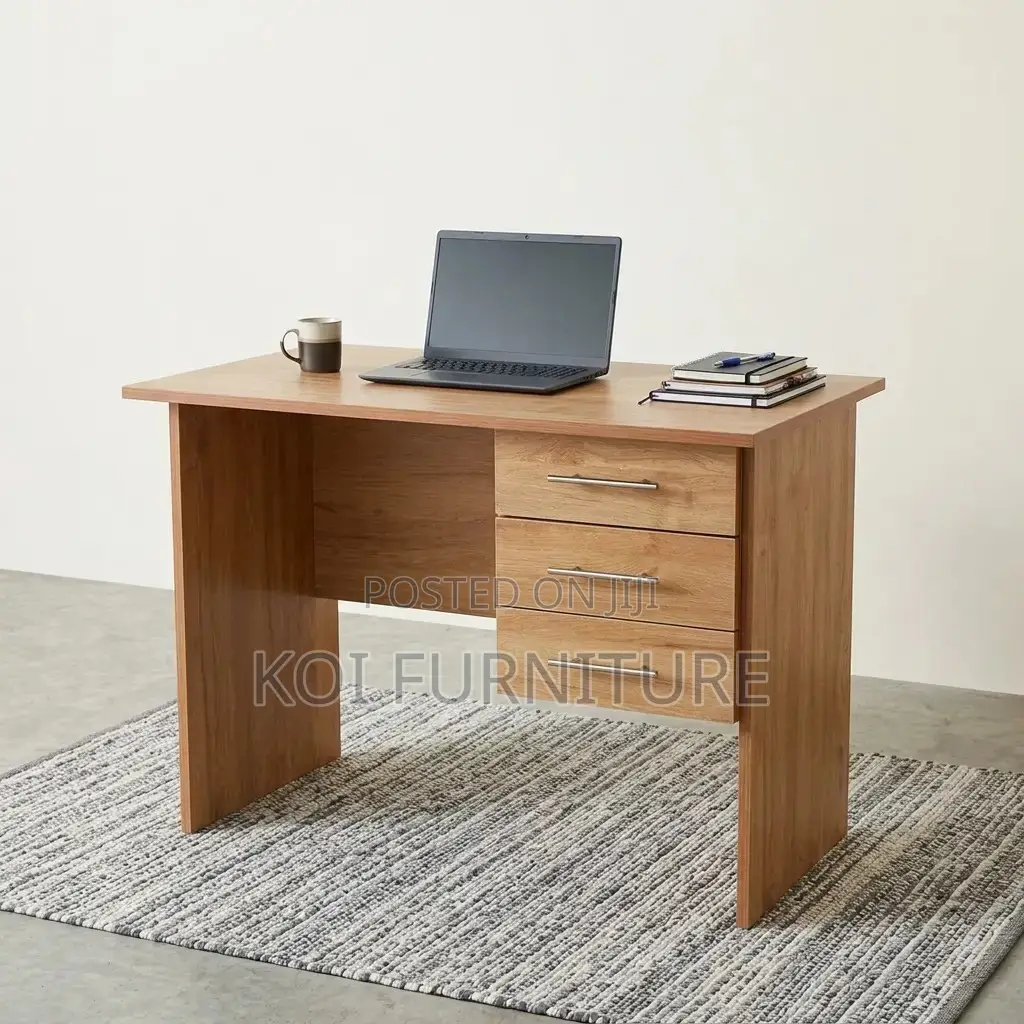 Office Desk : Compact Wooden Office and Study Desk