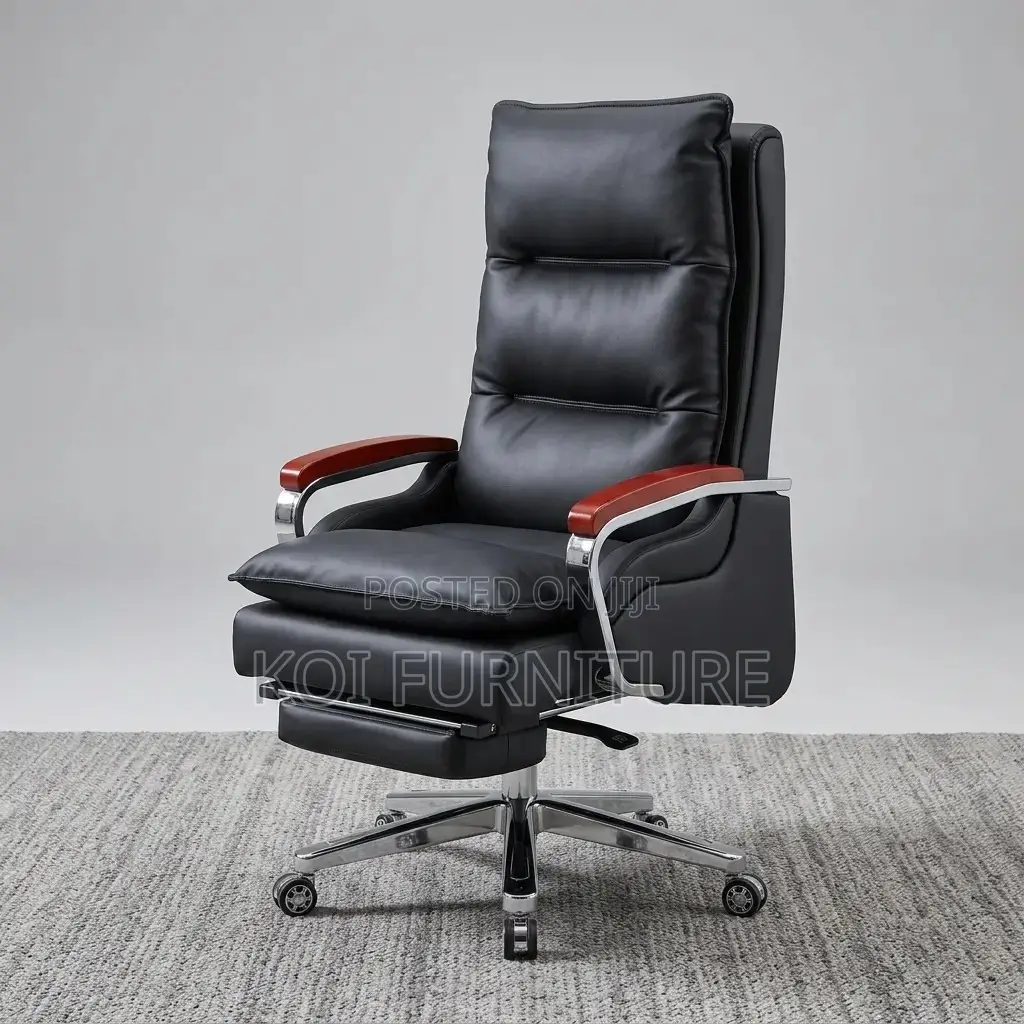 Office Chair : Luxury High-Back Executive Office Chair