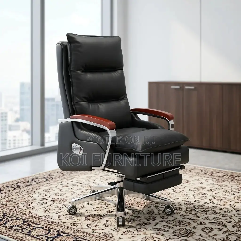 Office Chair : Luxury High-Back Executive Office Chair
