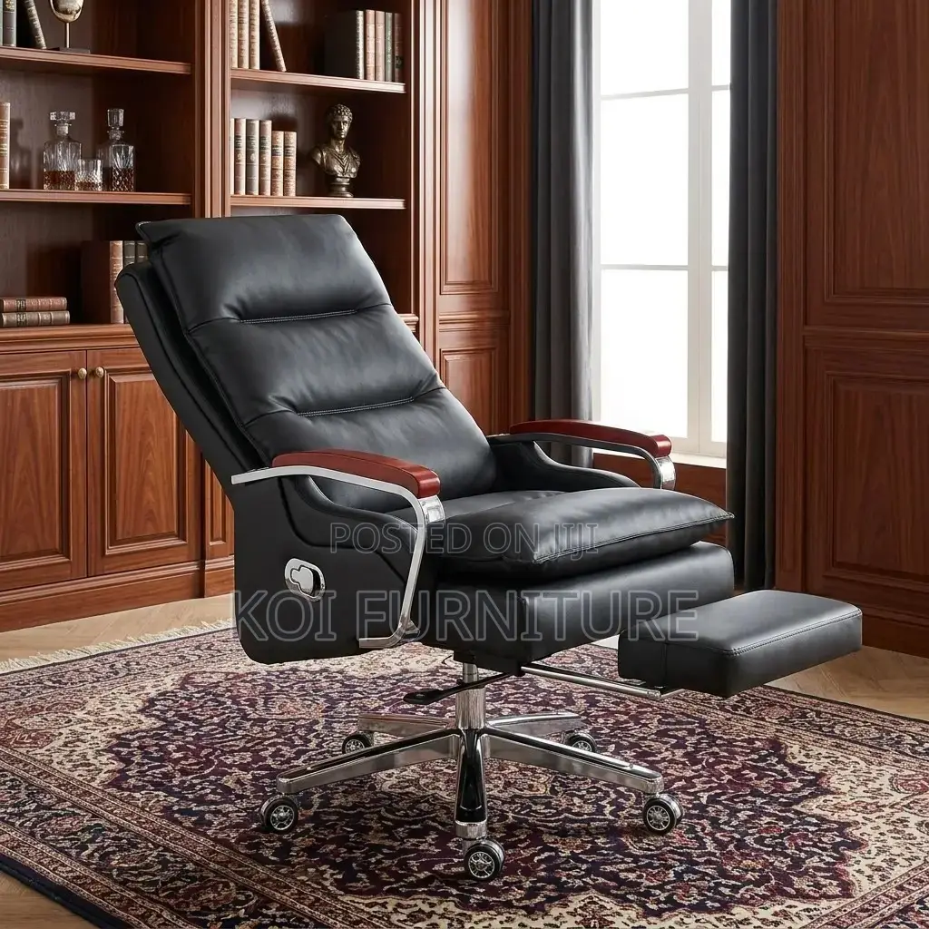 Office Chair : Luxury High-Back Executive Office Chair