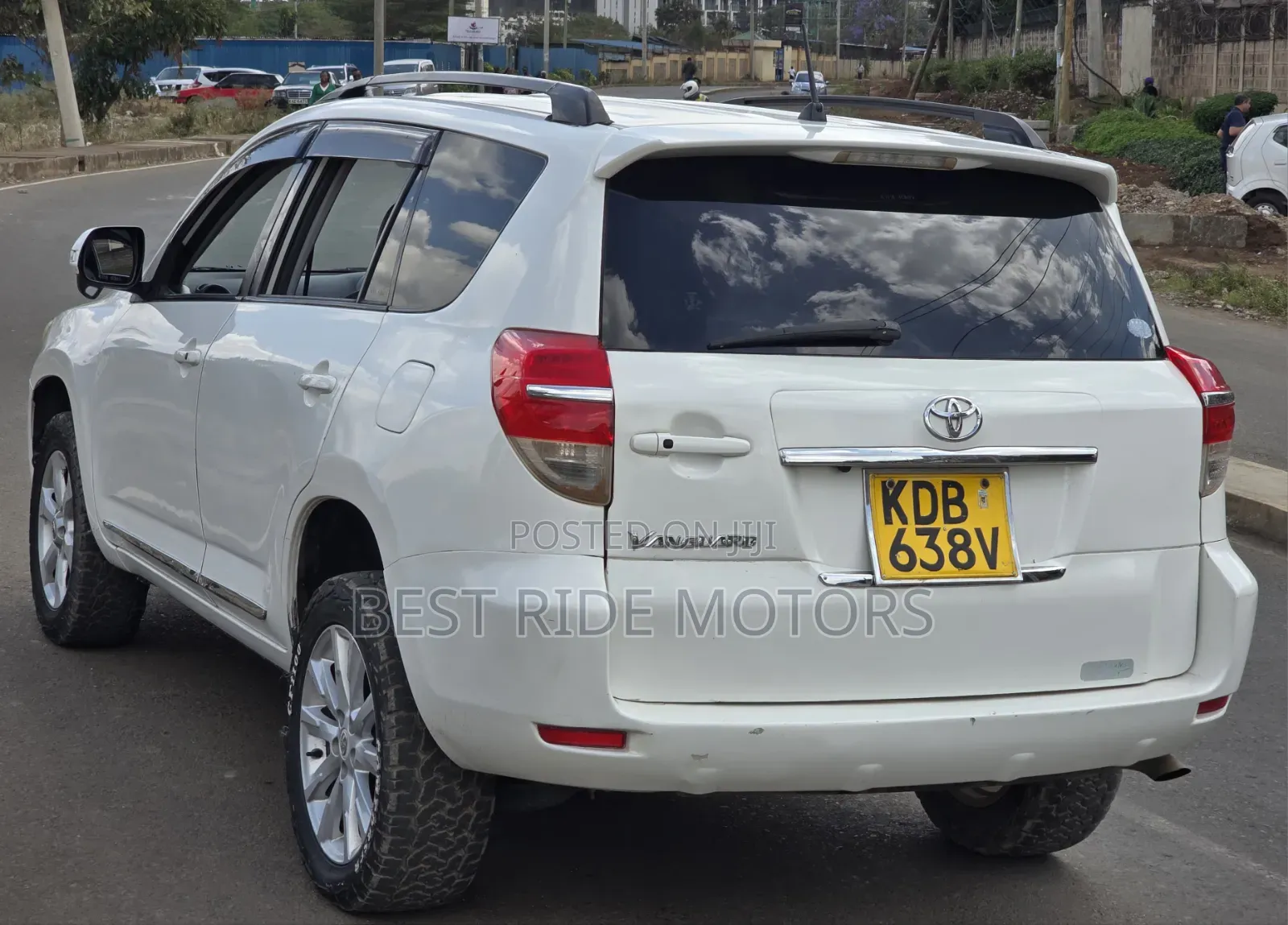 Toyota Vanguard 2013 Pearl