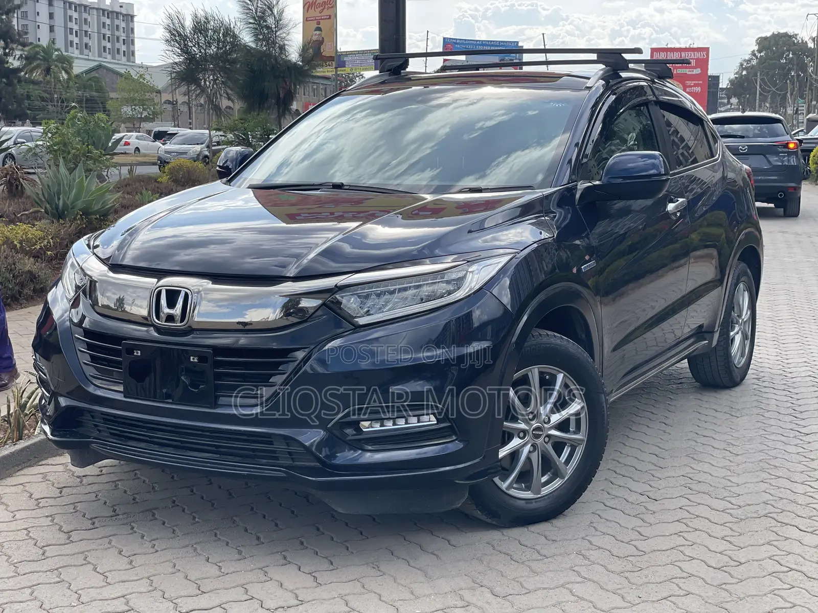 Honda Vezel 1.5 Hybrid 4WD 2019 Blue