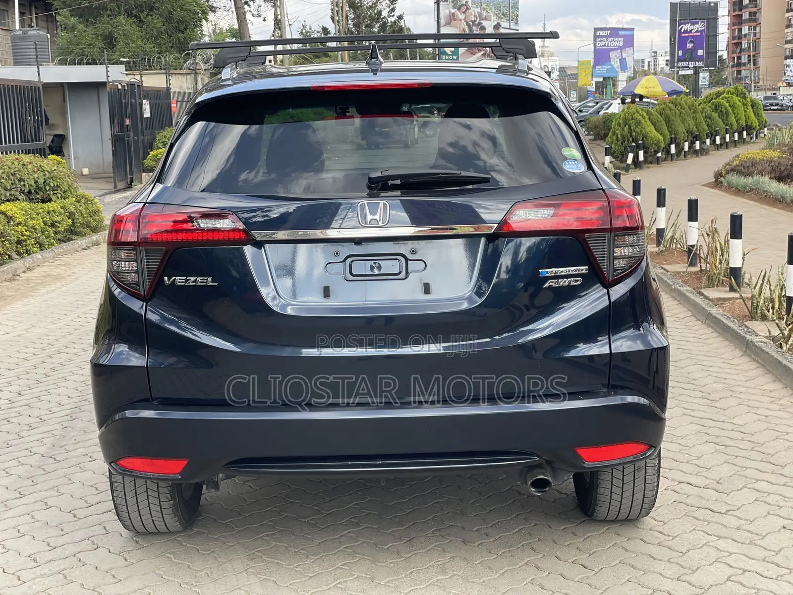 Honda Vezel 1.5 Hybrid 4WD 2019 Blue