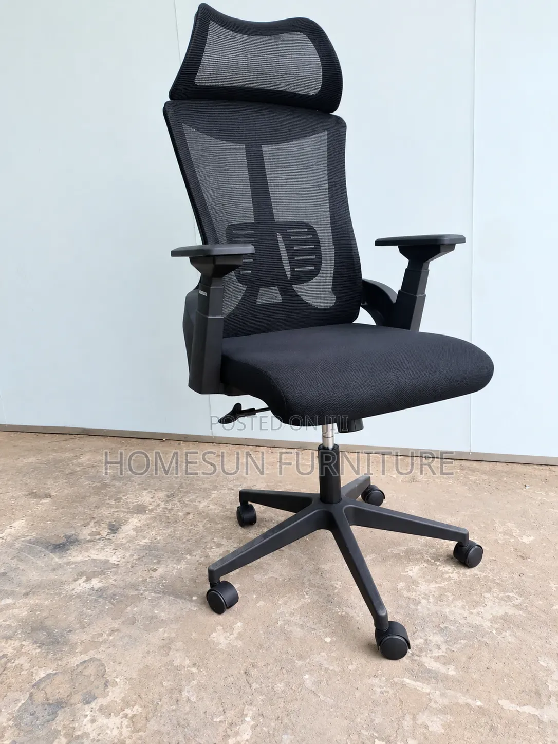 Office Chair – High Back Black Mesh Executive Chair With Headrest