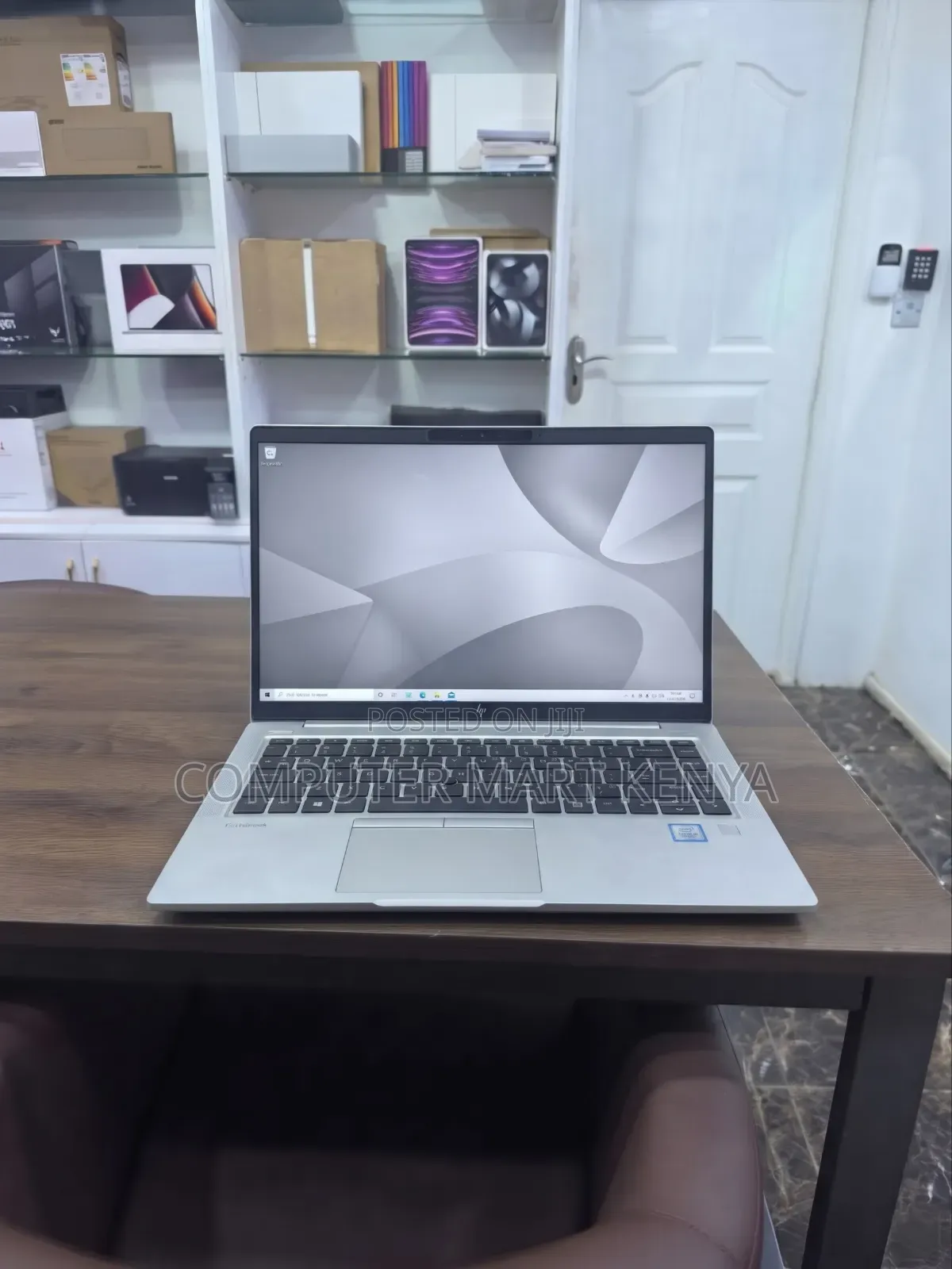New Laptop HP Elite Dragonfly G3 32GB Intel Core i7 SSD 512GB