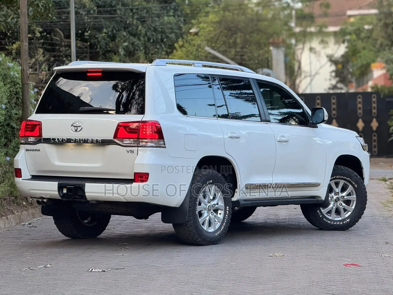 Toyota Land Cruiser 4.5 V8 TD 2019 White