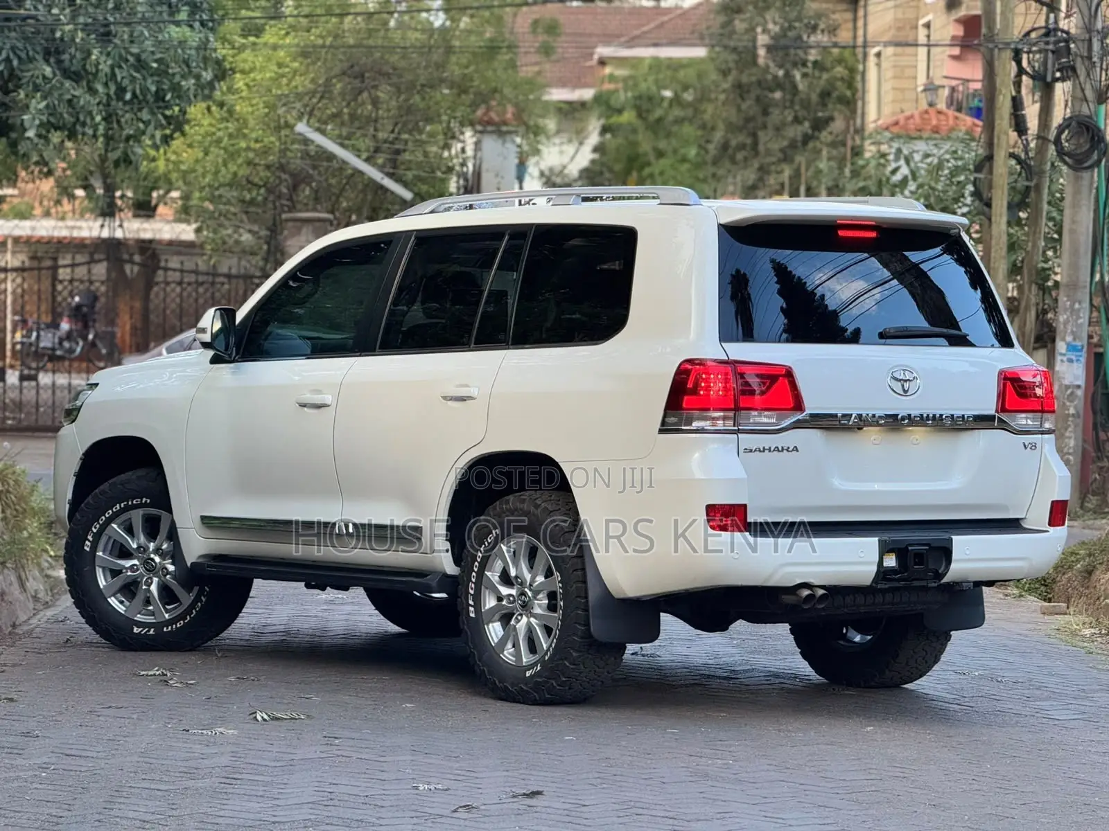 Toyota Land Cruiser 4.5 V8 TD 2019 White