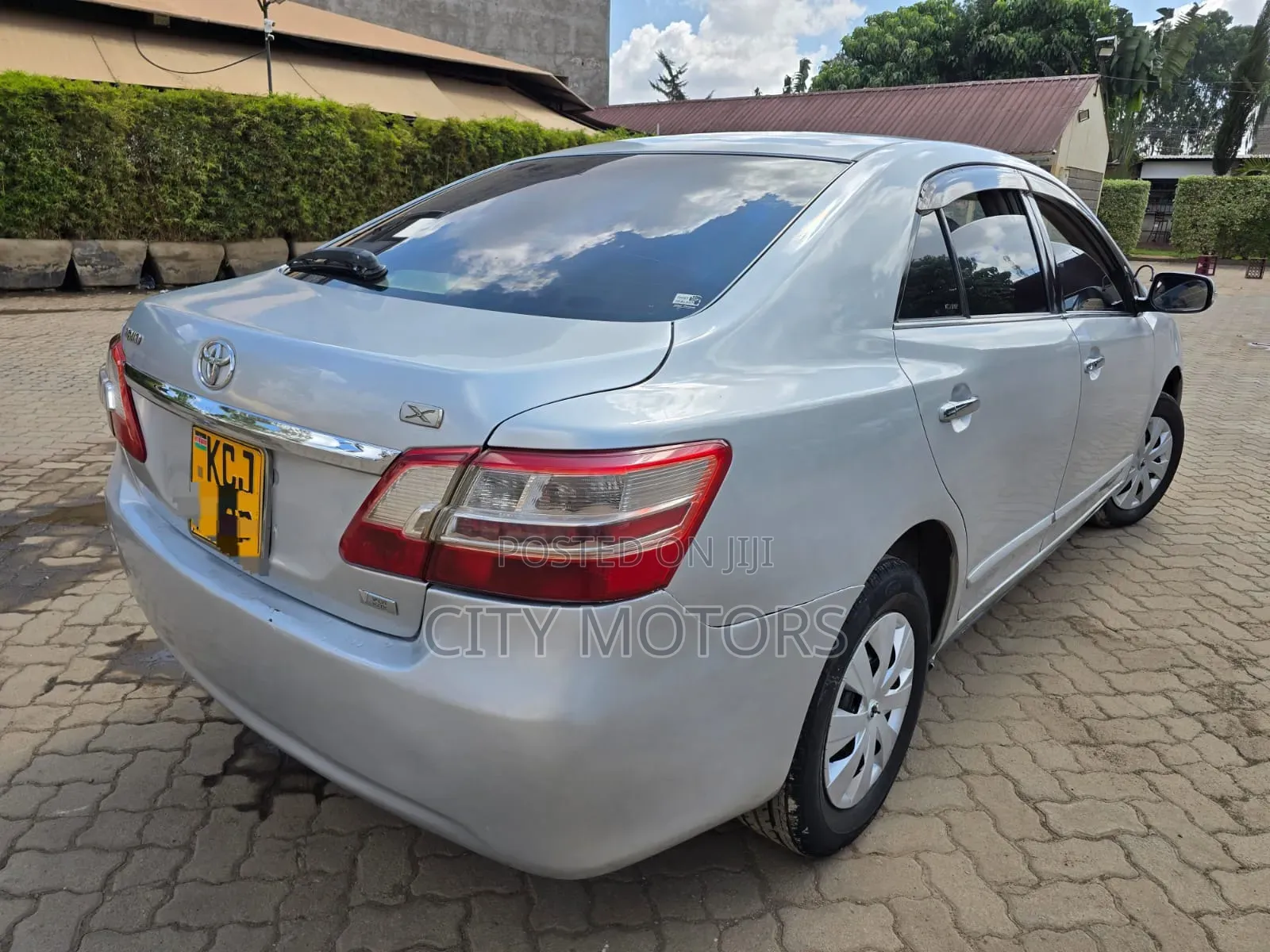Toyota Premio 1.8 FWD 2010 Silver