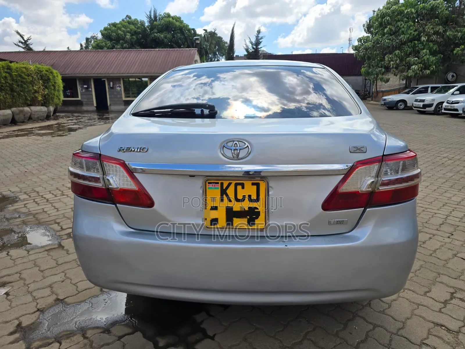 Toyota Premio 1.8 FWD 2010 Silver