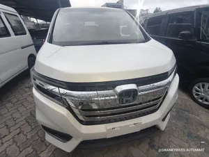 Honda Stepwgn 2019 White
