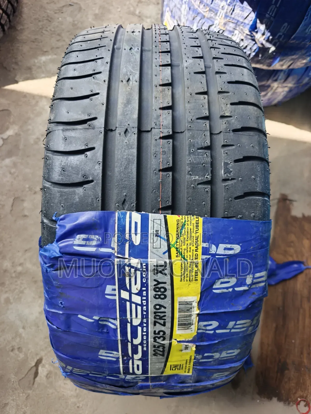 225/35r19 Accelera Tyre Made in Indonesia