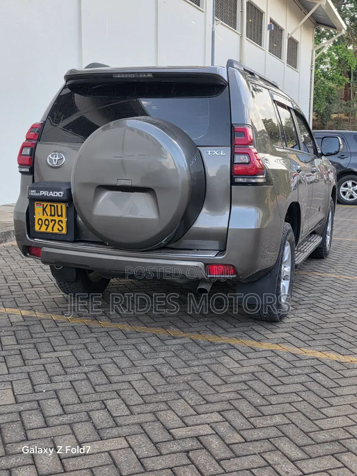 Toyota Land Cruiser Prado 2013 Brown