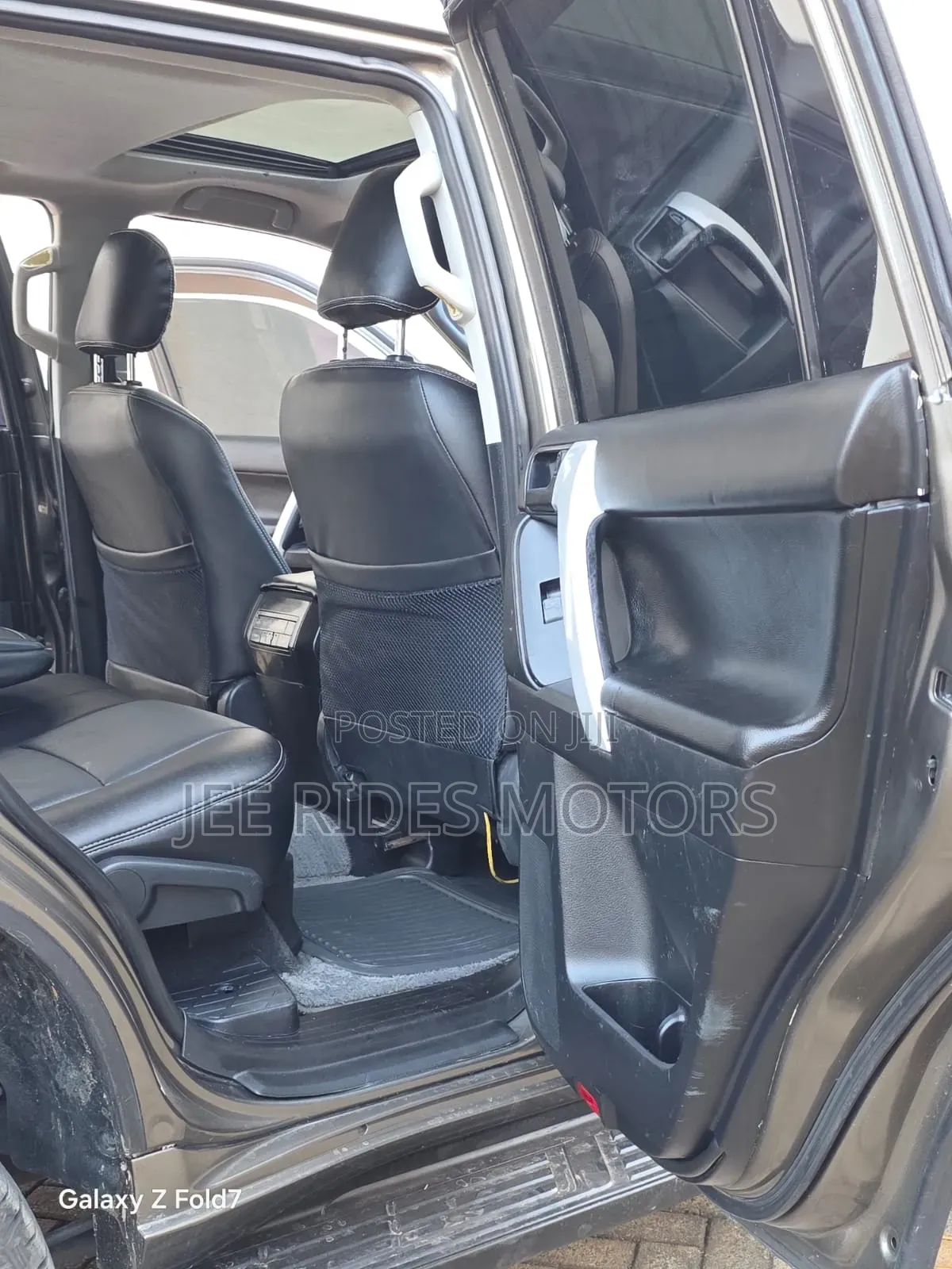 Toyota Land Cruiser Prado 2013 Brown