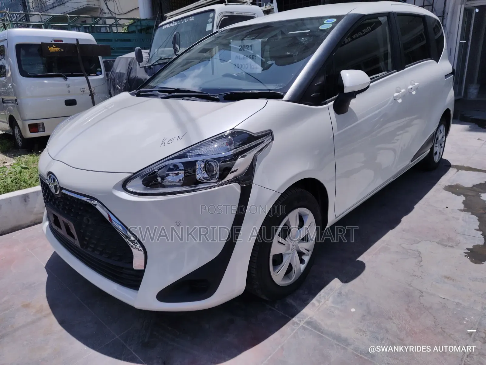 Toyota Sienta 1.5 FWD 2020 White