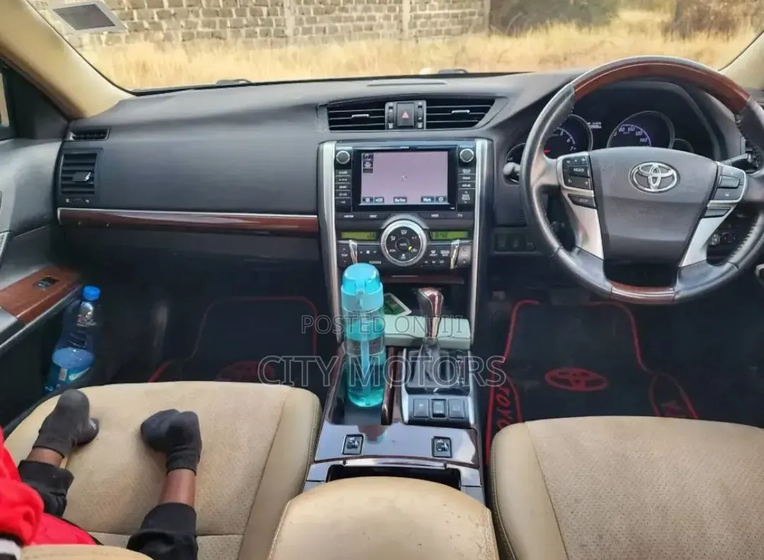 Toyota Mark X 2.5 RWD 2015 Silver