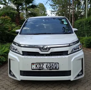 Toyota Voxy X 2WD 8-Seater 2019 White