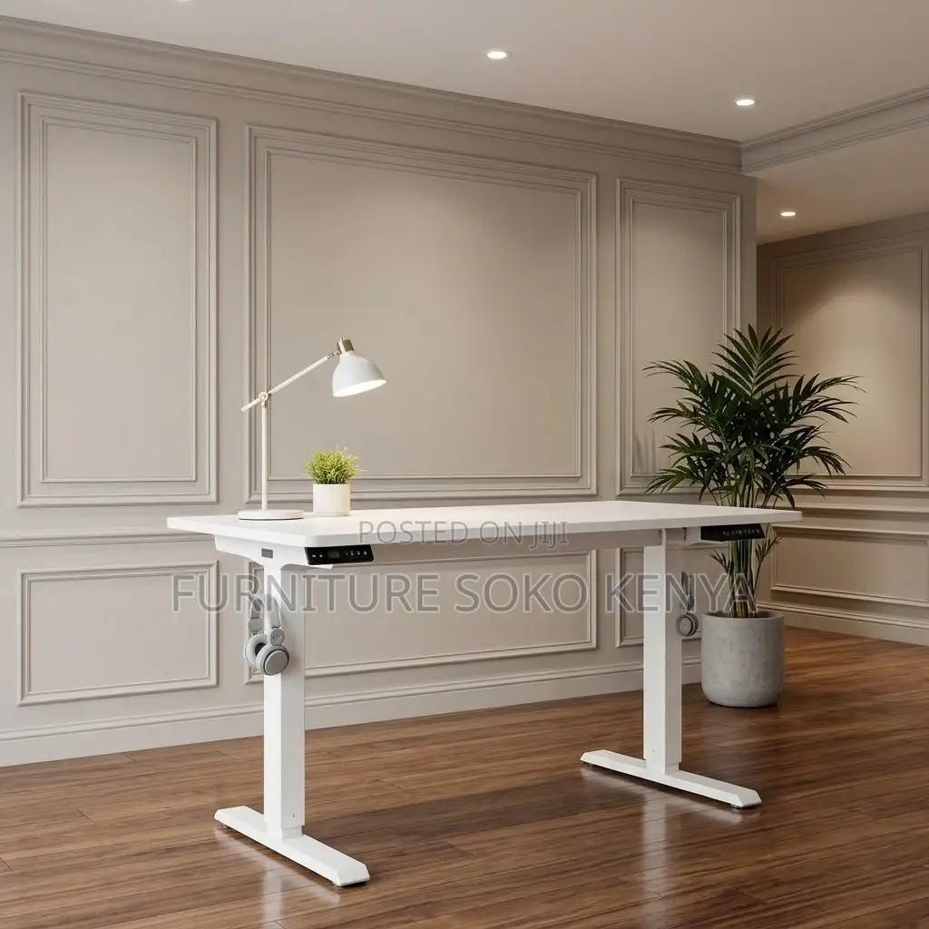 White 1400mm Adjustable Desk | Electric Studio Desk