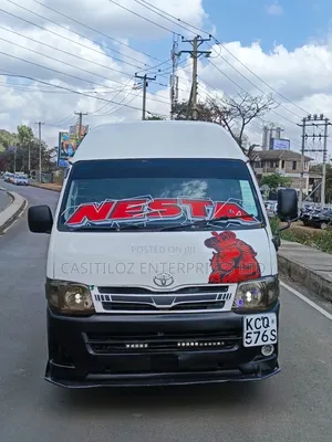 Toyota HiAce 2011 White