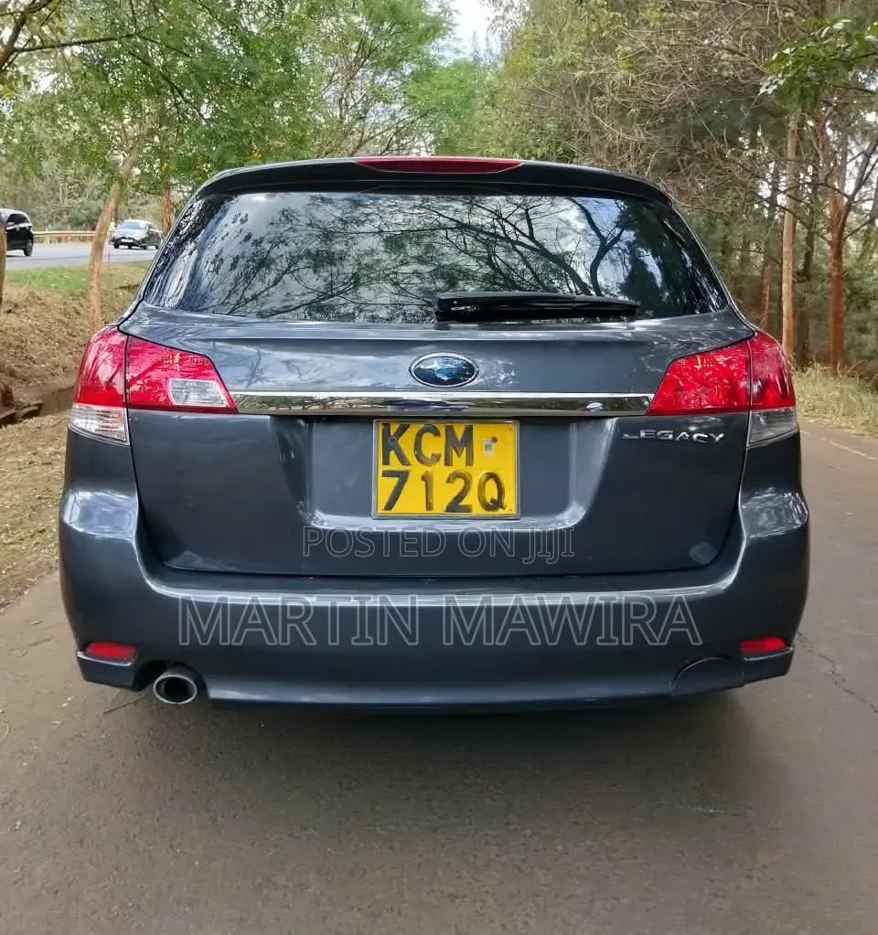 Subaru Legacy 2010 Gray