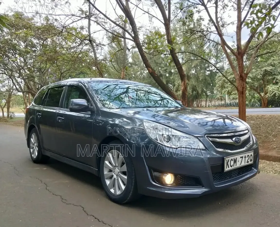 Subaru Legacy 2010 Gray
