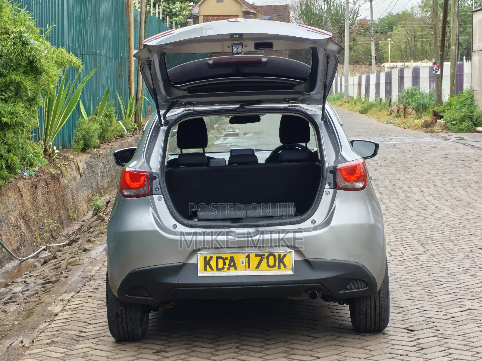 Mazda Demio 2015 Silver
