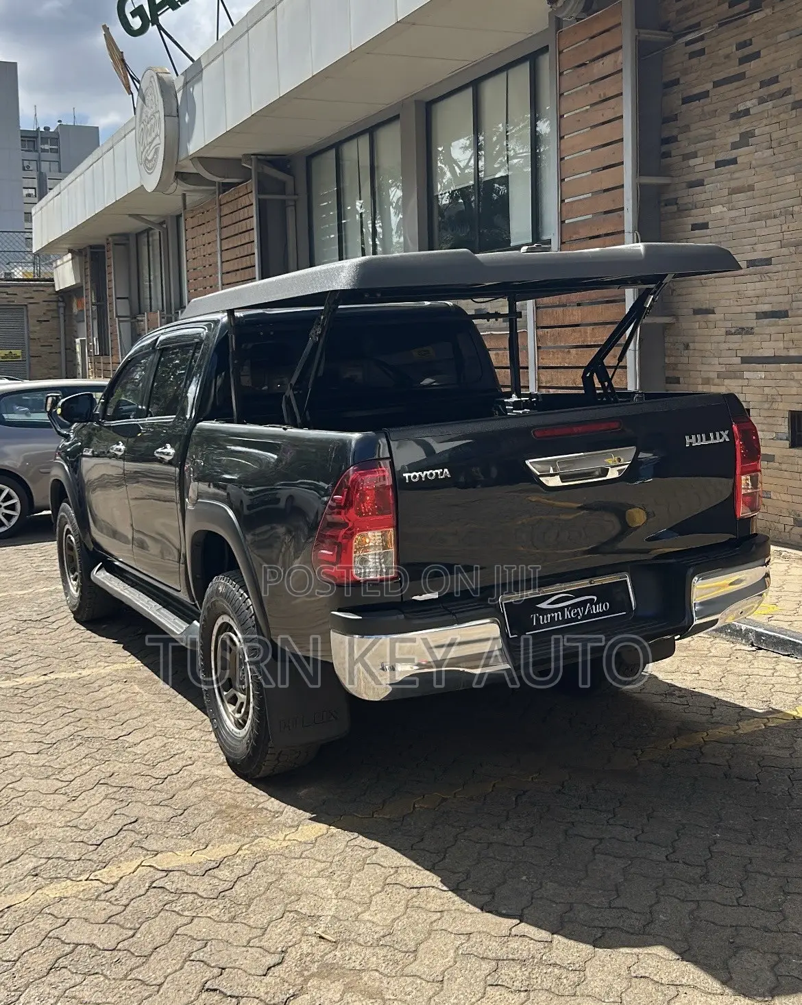Toyota Hilux 2018 Black