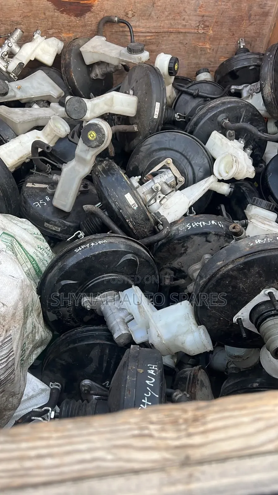 Brake Booster and Master Cylinder Mazda Demio and Nissan Note