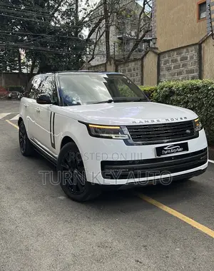Land Rover Range Rover Vogue 2022 White