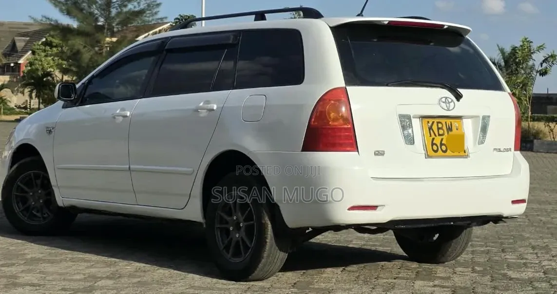 Toyota Corolla Fielder 2006 White
