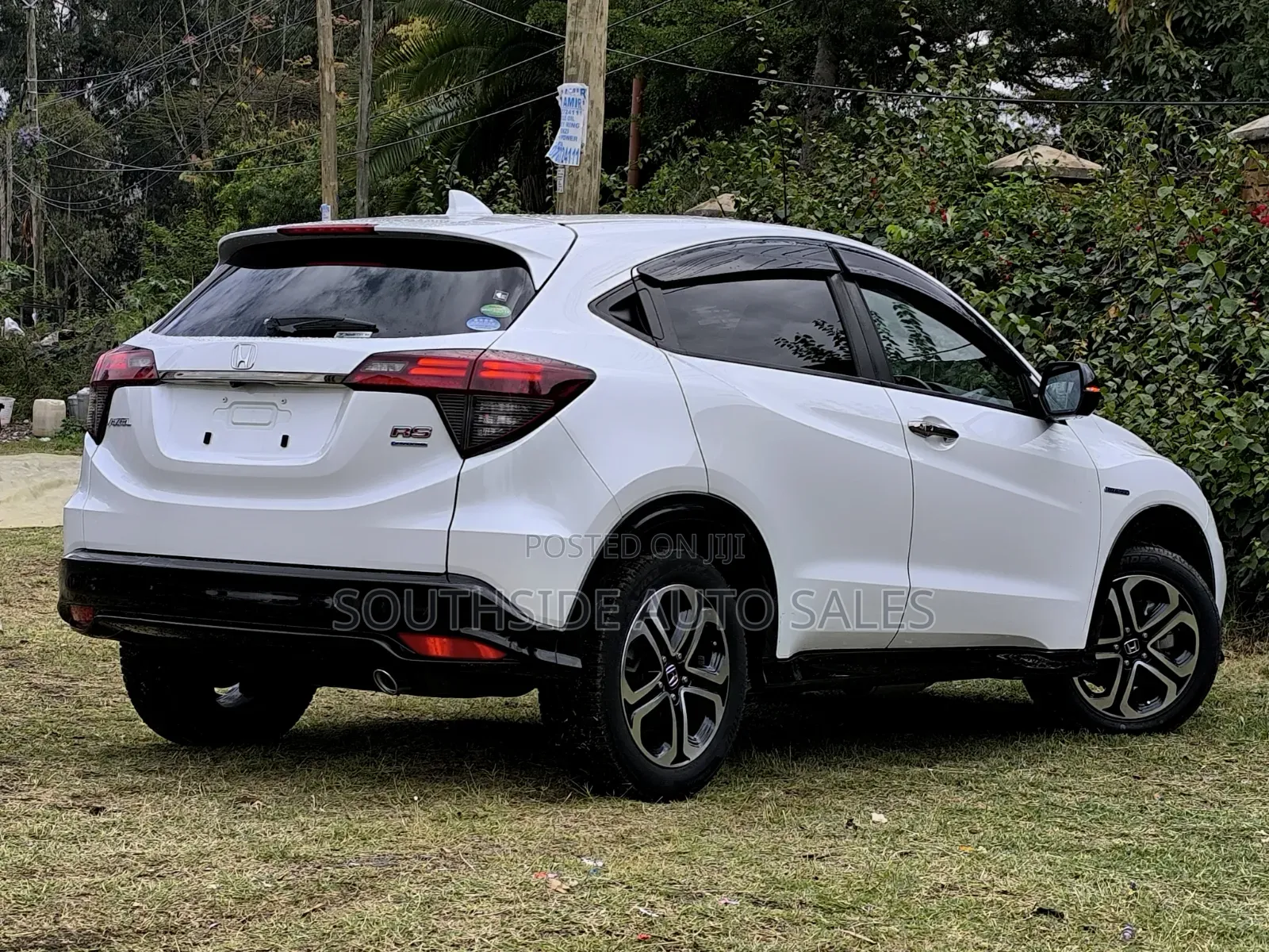 Honda Vezel 1.5 2WD 172 hp 2019 Pearl